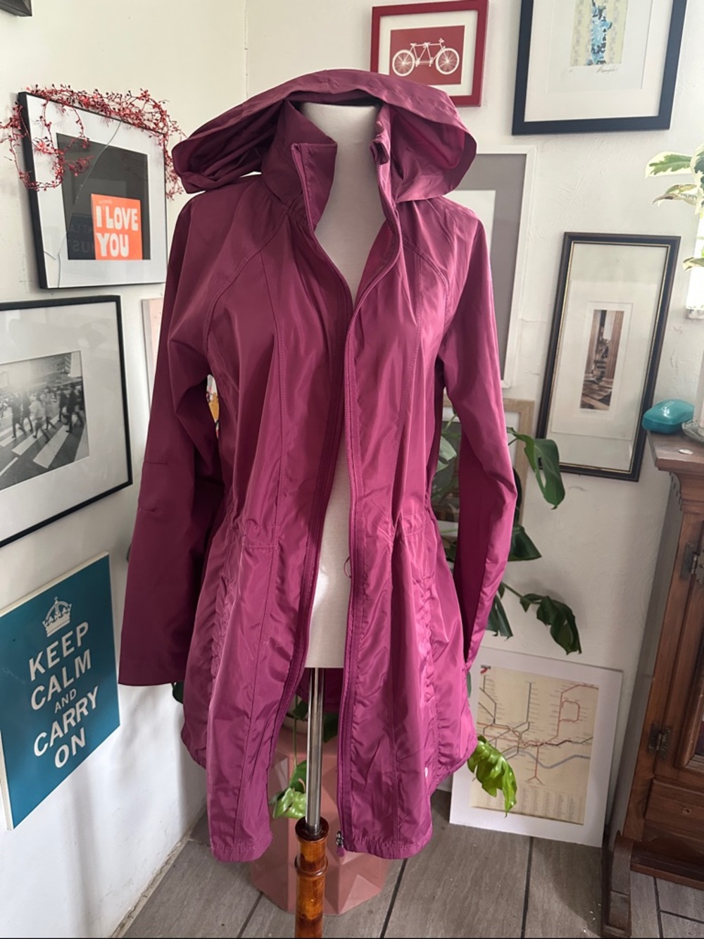 Apana Hooded Light wieght rain Coat in Berry Plum Medium